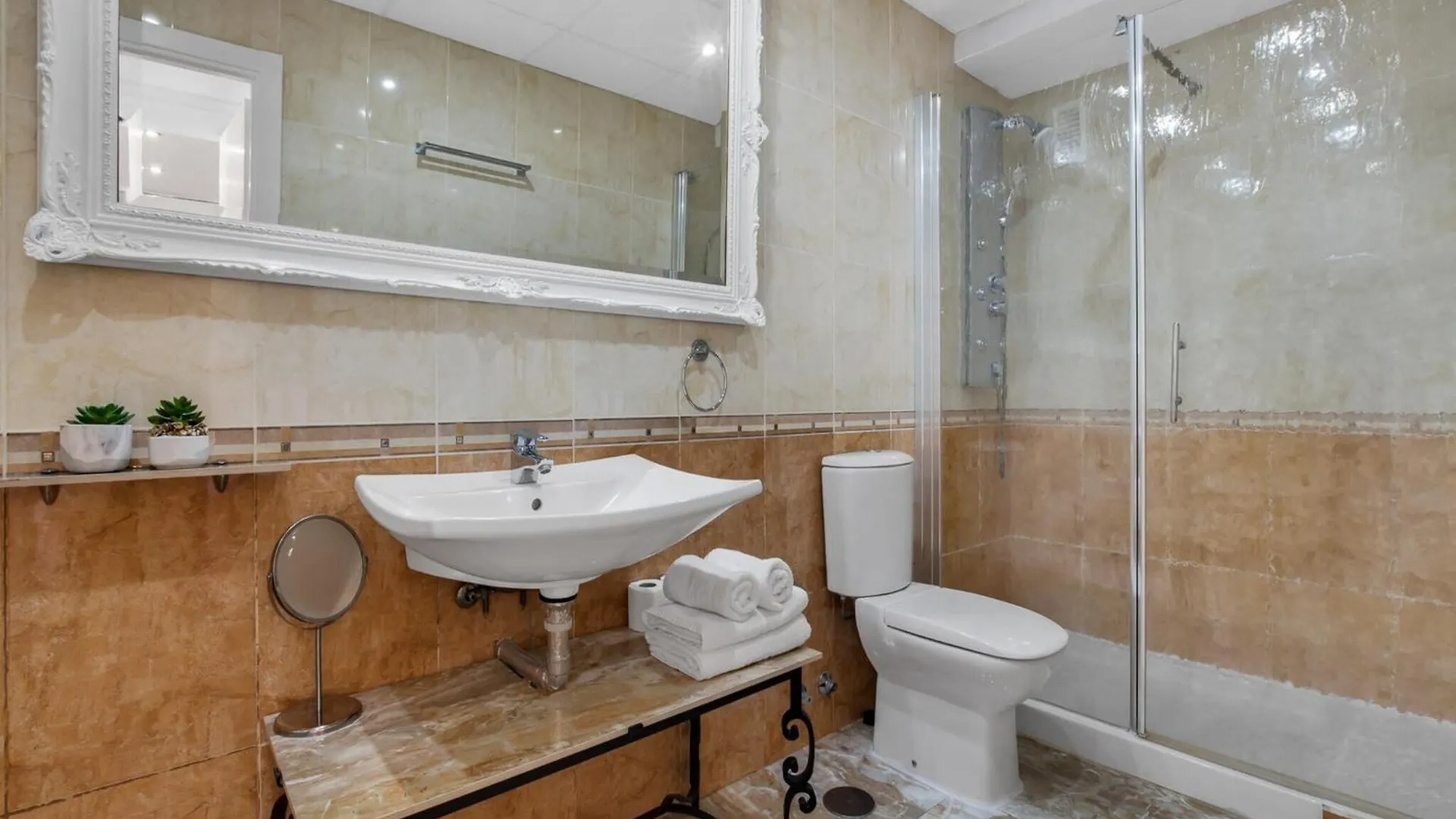 Apartment Near Playa De Bajondillo Torremolinos